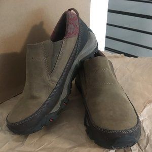 Merrell Waterproof Loafers (Size 7.5) Nearly New